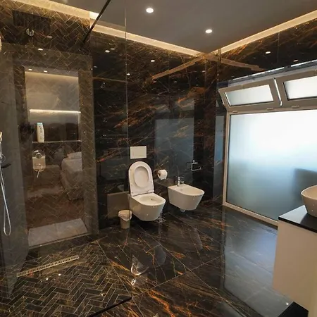 Διαμέρισμα 2 Steps From Center 3 2 Τίρανα